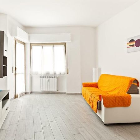 Renewed Balcony Flat With Green Garden Milano Exteriör bild